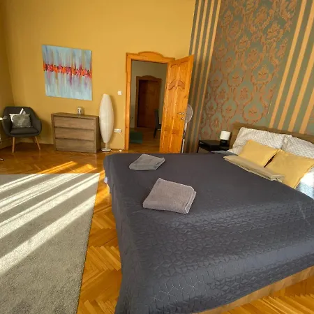 Apartment Ambrozia *